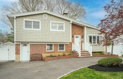 203 W 18th Street, Deer Park, NY 11729