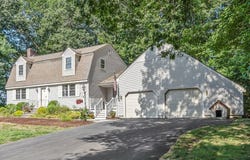 9 Autumn Ln, Chelmsford, MA 01824