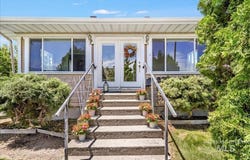 905 Main Street, Gooding, ID 83330