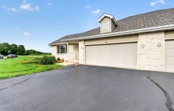 202 Dusty Trail, Coal City, IL 60416