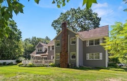 1 Burnham Ln, Danvers, MA 01923