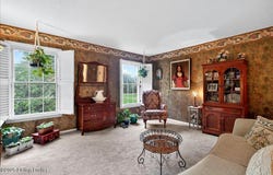 8132 Lake Terrace, Louisville, KY 40222