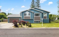 401 W 19TH AVE, Post Falls, ID 83854