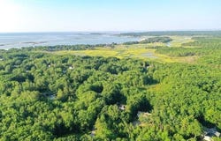 32 Beaver Pond Road, Kennebunkport, ME 04046