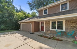 1815 Stardust Dr, Waukesha, WI 53186