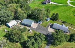 2826 W Avenue, Parnell, IA 52325