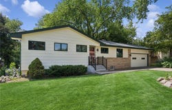 4977 Zealand Avenue N, New Hope, MN 55428