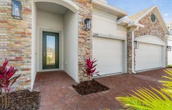 2214 Elegant Manor Circle, Edgewater, FL 32141