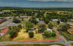 62 Travis Street, Santo, TX 76472