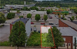 129 E 8th Ave, Homestead, PA 15120