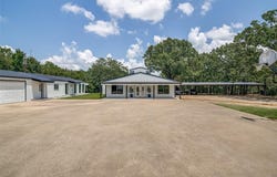 558 Private RD 7423, Emory, TX 75440
