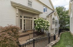 740 Stonebluff Court, Chesterfield, MO 63005