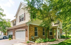 2636 Pondview Drive, Algonquin, IL 60102