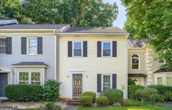 594 Harcourt Place SE, Marietta, GA 30067