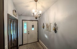 1055 Parkwood Drive, Nappanee, IN 46550-1123