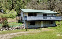 250 Hill Rd Duplex, Orofino, ID 83544