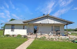 12255 S US 283 Highway, Sayre, OK 73662