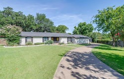 124 S Cliffside Drive, Burleson, TX 76028