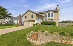 17451 S Ingrid Street, Gardner, KS 66030