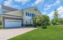 11 Aspen Lane, Tinton Falls, NJ 07724