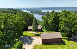 15 Scenic Point Dr, De Soto, WI 54624