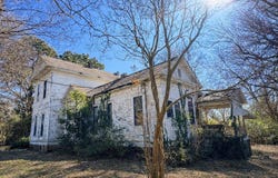 775 N Lake St, Waskom, TX 75692