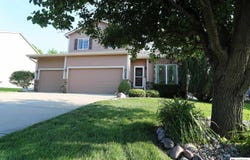 1007 Gold Coast Road, Papillion, NE 68046