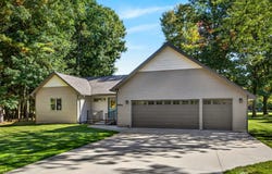 6784 Beechnut Court, Canadian Lakes, MI 49346