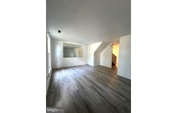 1910 GREENWOOD Drive, LINDENWOLD, NJ 08021
