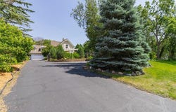 2416 Lexington Avenue N, Roseville, MN 55113