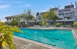 5 Embarcadero W, Oakland, CA 94607