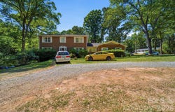 970 23rd Avenue NE, Hickory, NC 28601
