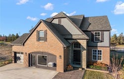 4042 Spring Meadows Drive, Sterling Heights, MI 48314