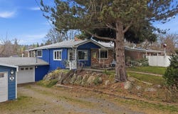 5204 E Granite Point Dr, Spokane, WA 99212