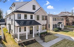667 Oak, Birmingham, MI 48009