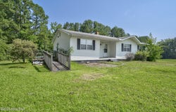 463 Lynch Cemetery Road, Hollister, NC 27844