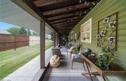 8075 Crestwood Drive, Garrettsville, OH 44231