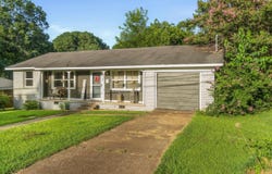 902 N Cedar Street, Searcy, AR 72143