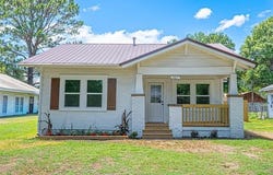 407 S 8th, Okemah, OK 74859