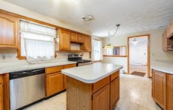 399 Elm St, East Longmeadow, MA 01028