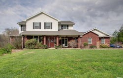 900 LUCINDA Lane, Quincy, IL 62305