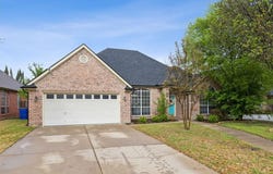 1115 Brook Arbor Drive, Mansfield, TX 76063