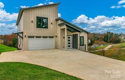 52 Temujin Drive, Leicester, NC 28748