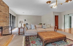 4710 CROSSOVER Ln, Memphis, TN 38117