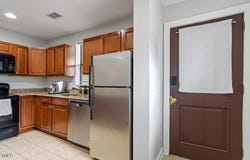 130 E Longview Street, Chapel Hill, NC 27516