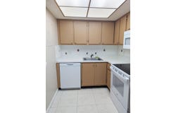 5550 NW 44th Street, Lauderhill, FL 33319