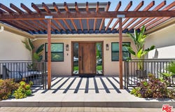 2806 Manhattan Ave, La Crescenta, CA 91214