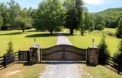 910 Sawyer Cove Road, Hayesville, NC 28904