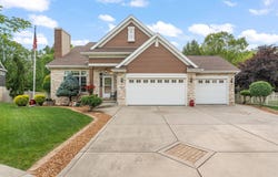 12816 Marsh Landing Pkwy, Cedar Lake, IN 46303