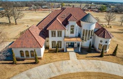7 Country Club Road, Shawnee, OK 74801